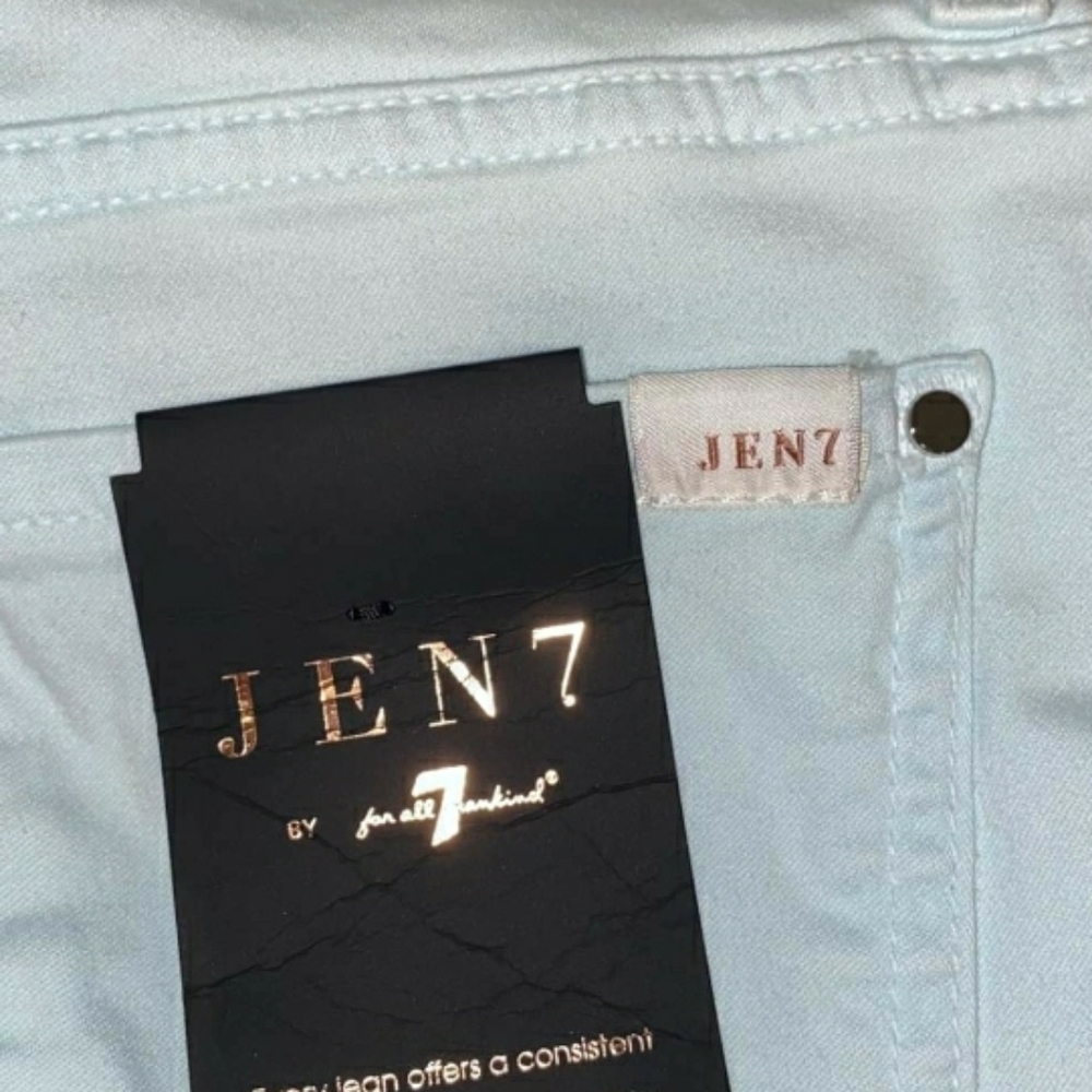 7 For All Manking Cropped Skinny Jean - Picture 9 of 9